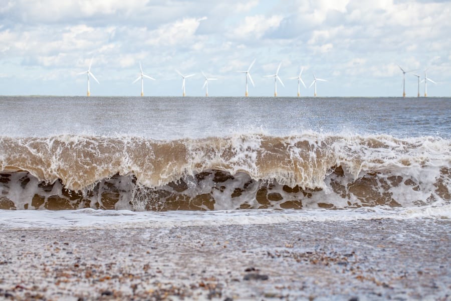 The EDF Group acquires a 450 MW offshore wind project in Scotland from Mainstream Renewable Power